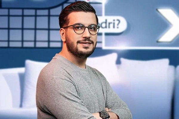 امیرحسین قیاسی بهترین مجری سال معرفی شد