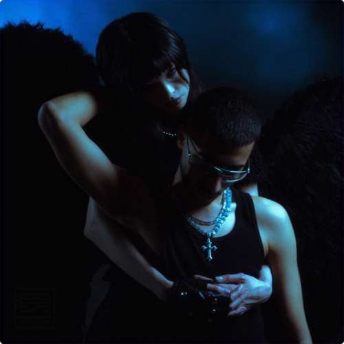 عکس ایسم خواننده