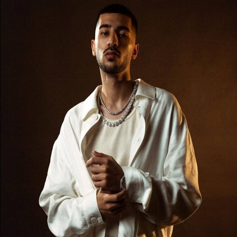 متن آهنگ صبح زود از آیسم