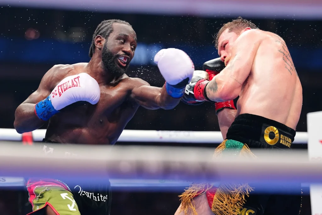 مبلغ نجومی کرافورد فایت با کانلو را متوقف کرد