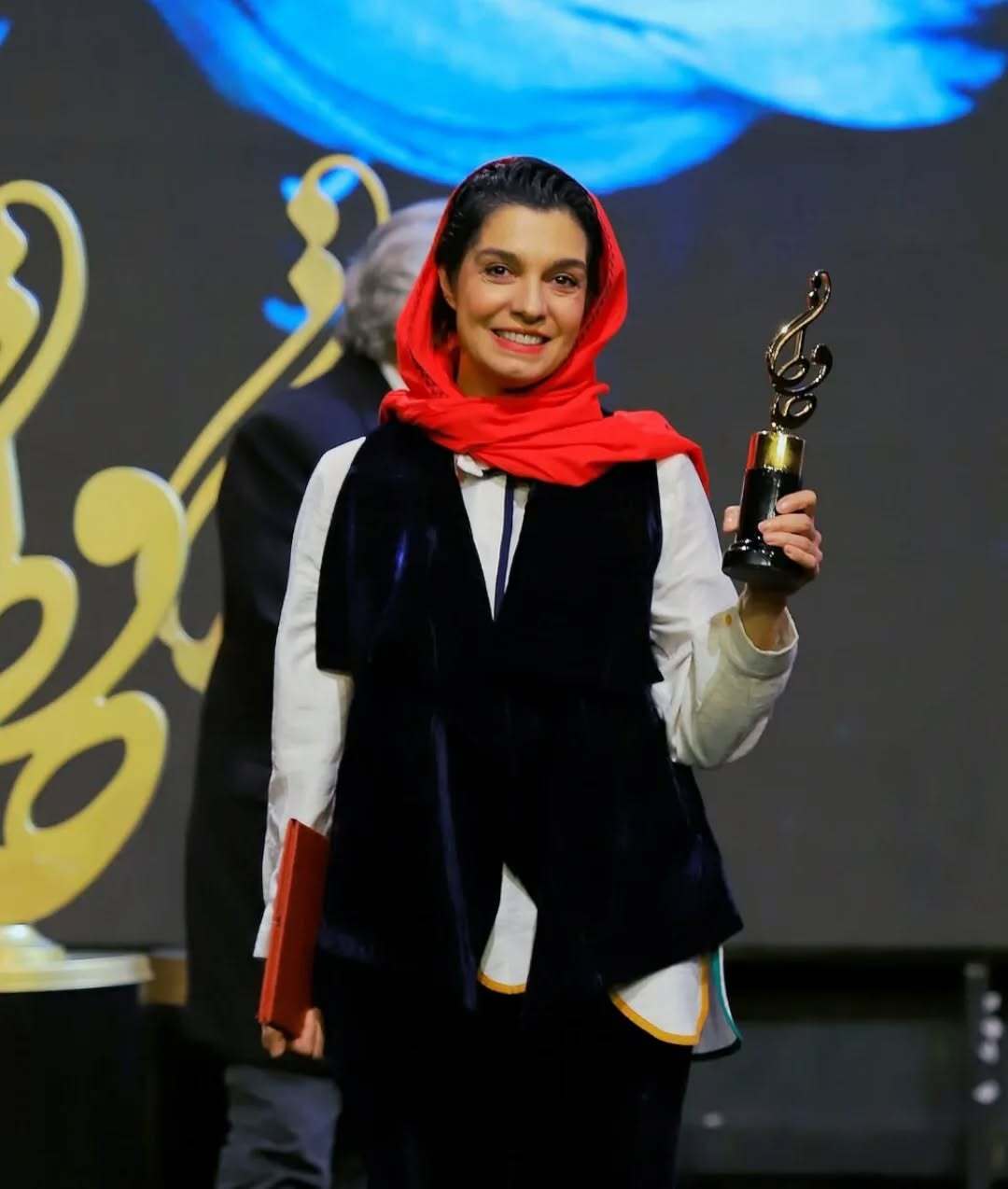 الیکا عبدالرزاقی در بیست و چهارمین جشن حافظ