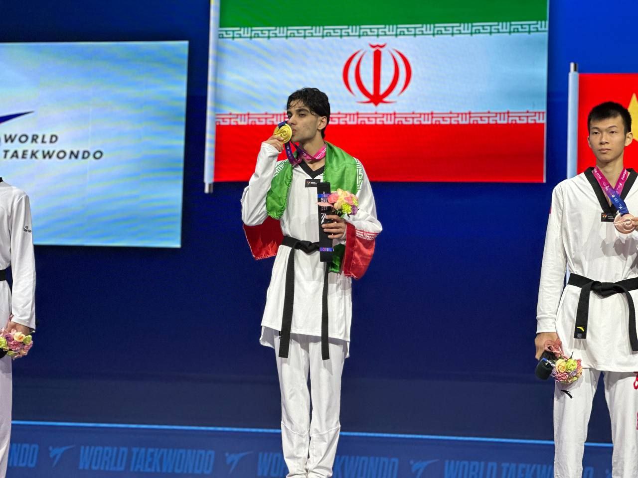 بیوگرافی ابوالفضل زندی