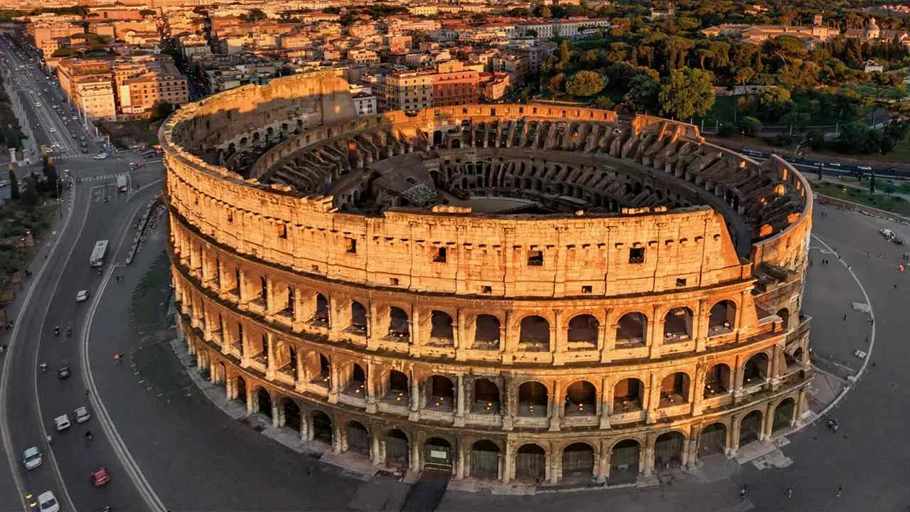 کولوسئوم نماد ایتالیا