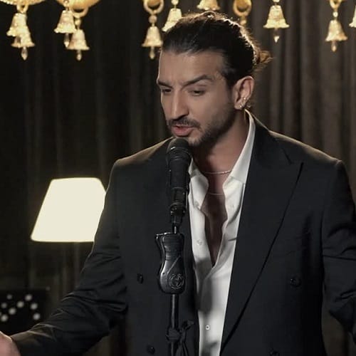 سینا ساعی هم تیمی