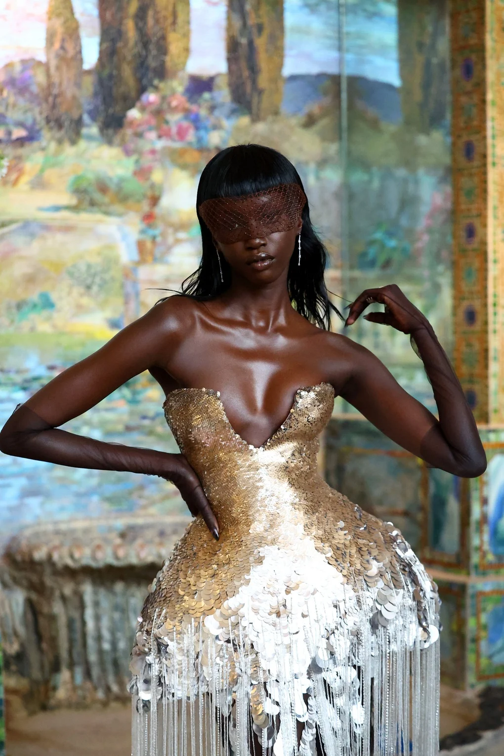 صعود آنوک یای در مدلینگ