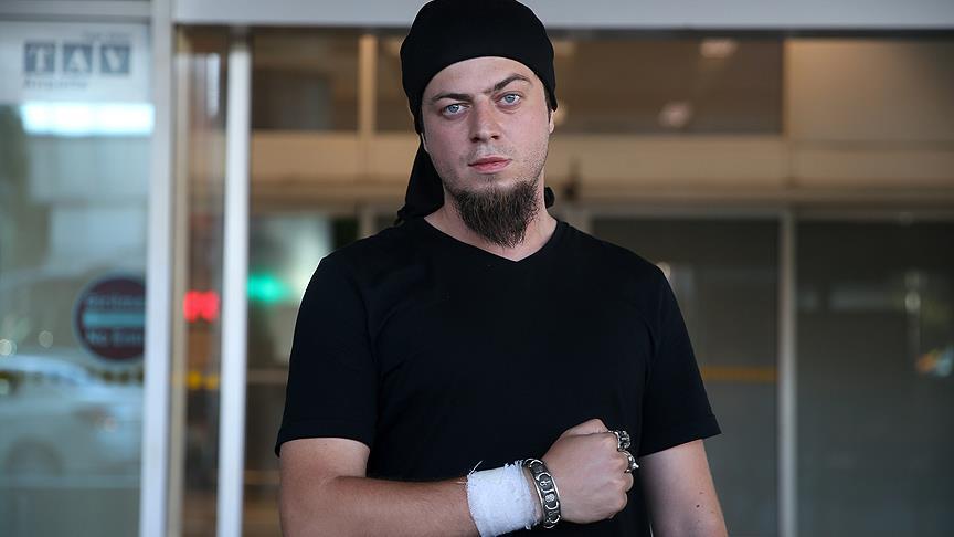 عارف غفوری کیست